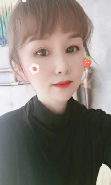 卡子门朵朵老师